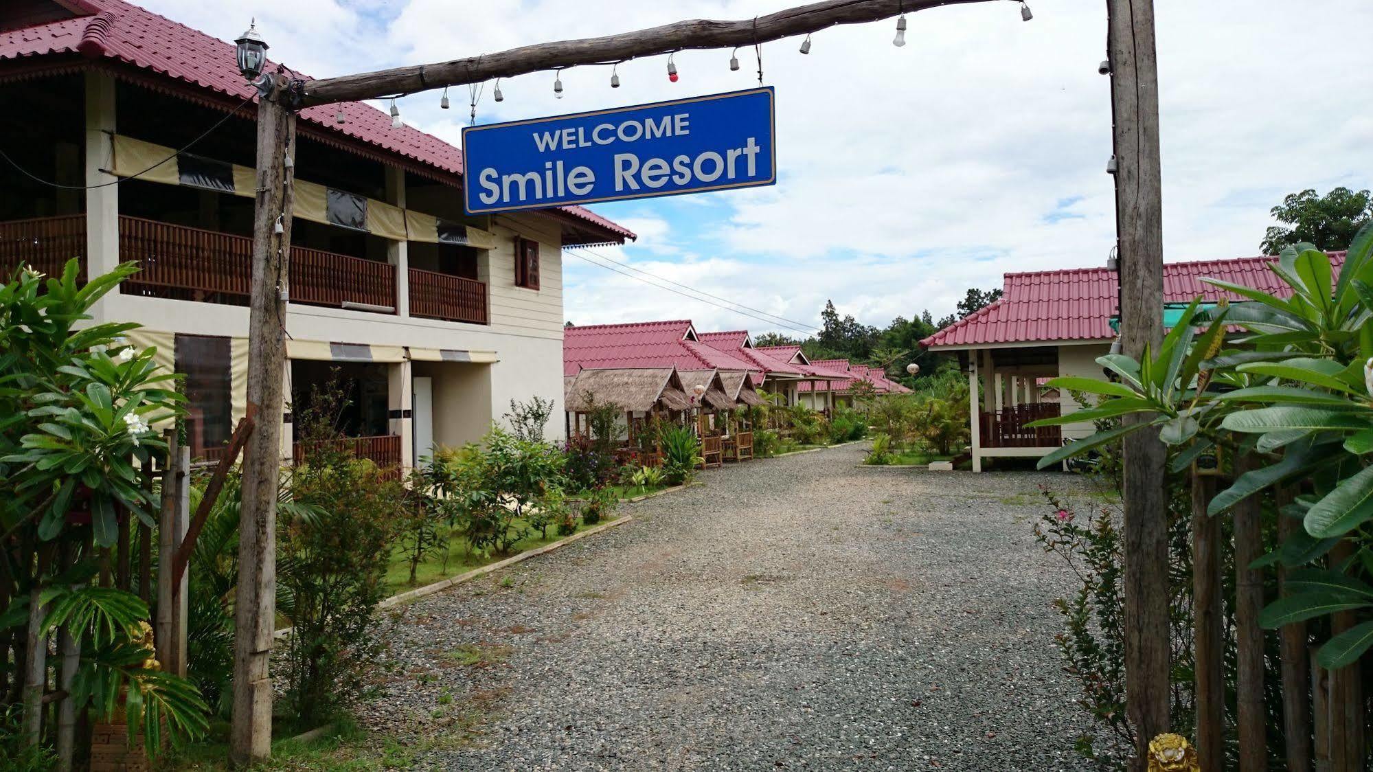 Smile Resort Mae Rim Exterior foto